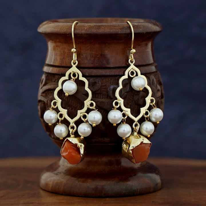 Naurin Hanging Pearl Raw Stone Drop
