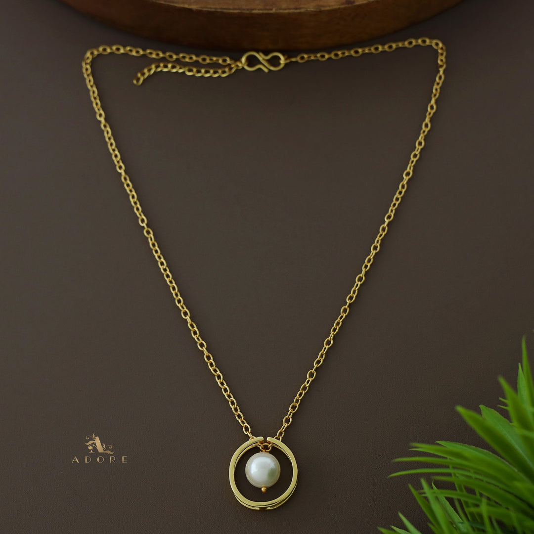 Airah 2 in 1 Golden Neckpiece + Ring