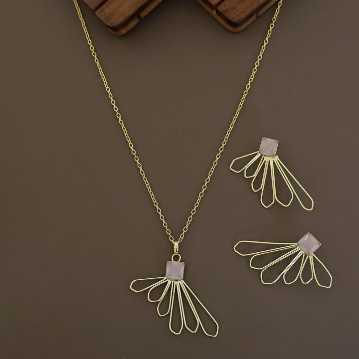 Golden 6 Petal Glossy Stone Neckpiece With Earring