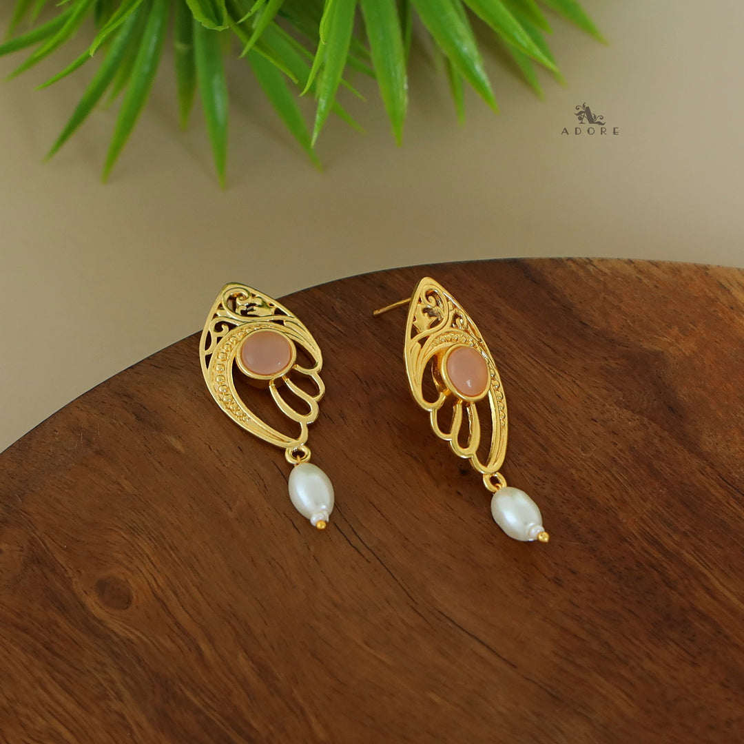 Golden Wing Round Glossy Pearl Earring