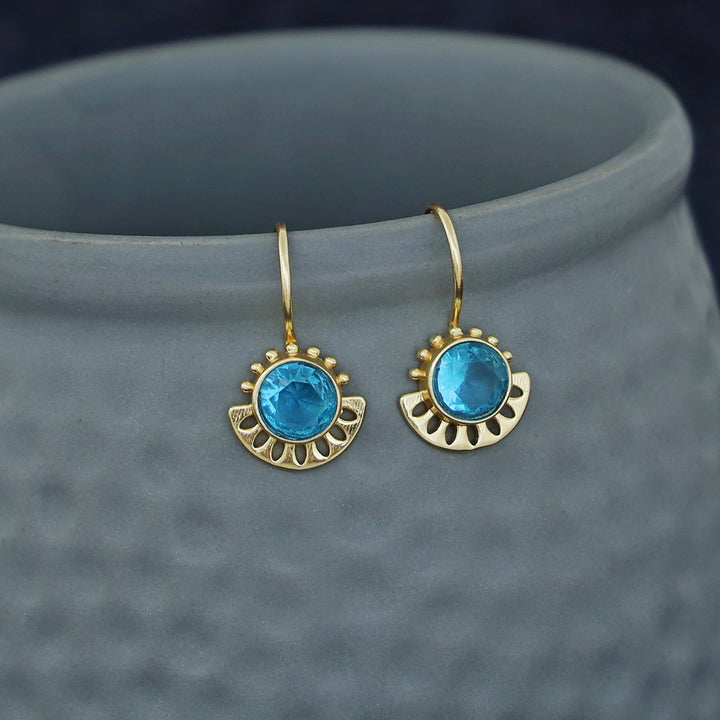 Steny Golden Glossy Stone Drop