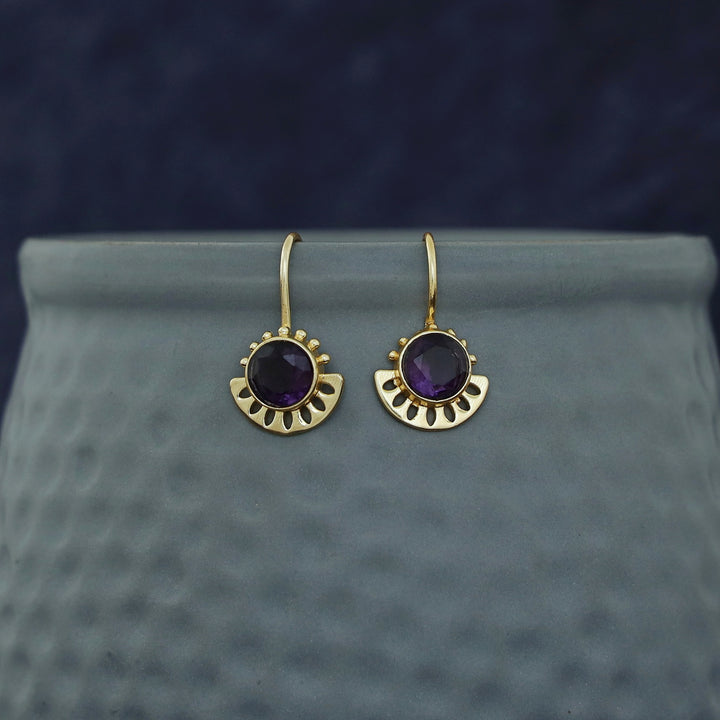 Steny Golden Glossy Stone Drop