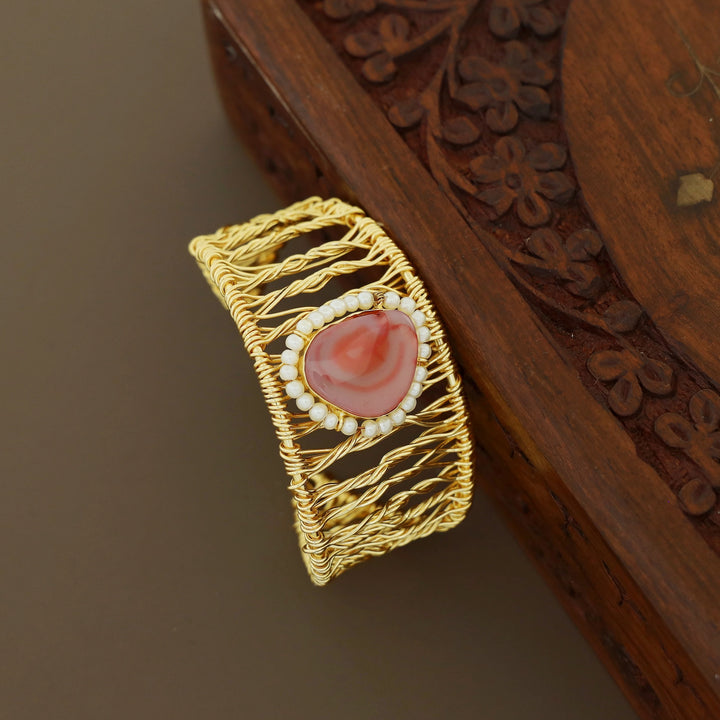 Versha Golden Wired Agate Pearl Bangle