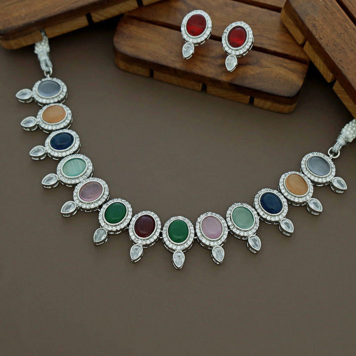 Likasa Neckpiece With Earring