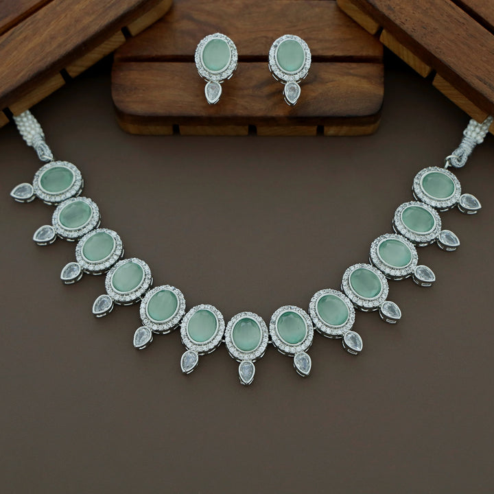 Likasa Neckpiece With Earring