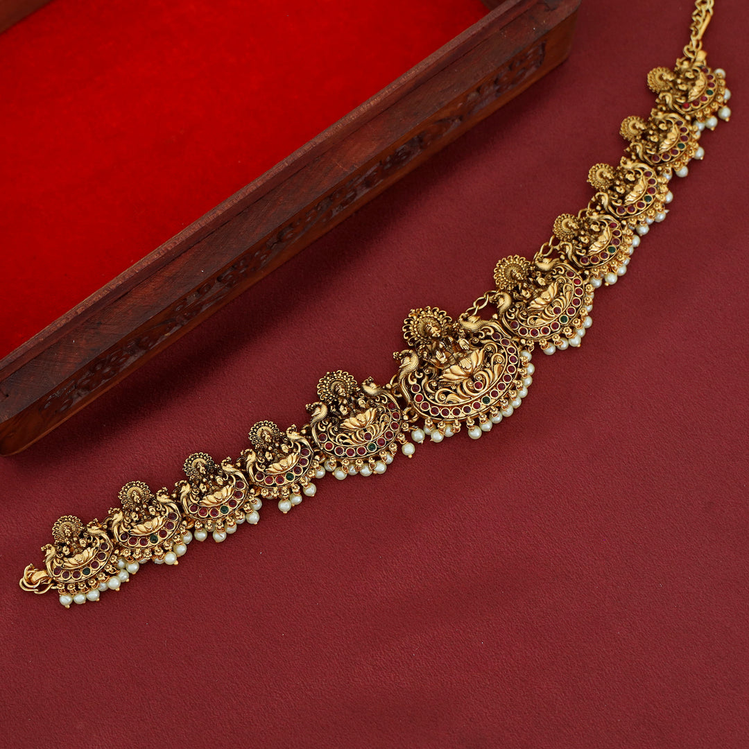 Aarshvi Devi Pearl Hip Chain