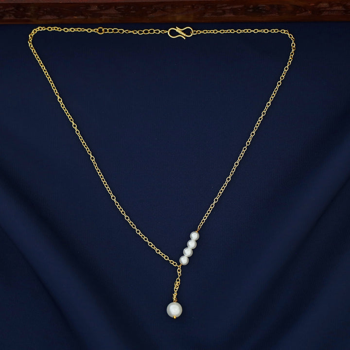 Eisha Golden Chain Pearl Neckpiece