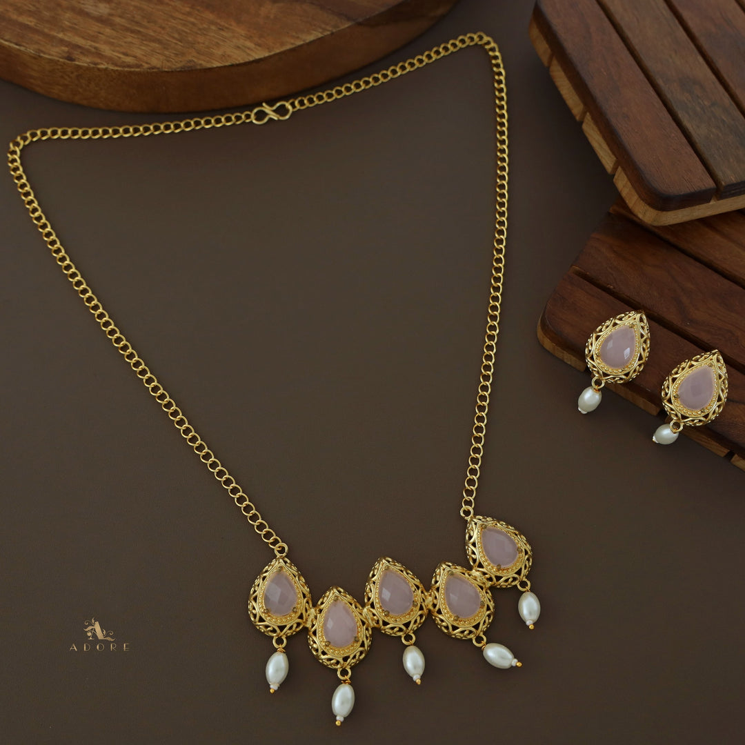 Penta Dew Drop Glossy Pearl Neckpiece with Earring