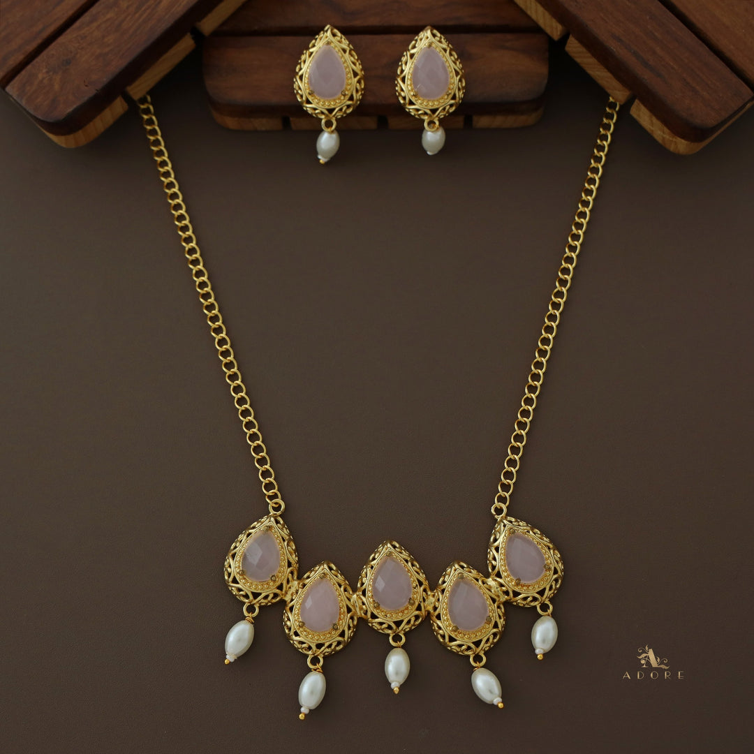 Penta Dew Drop Glossy Pearl Neckpiece with Earring