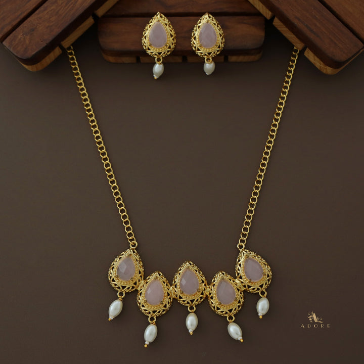 Penta Dew Drop Glossy Pearl Neckpiece with Earring