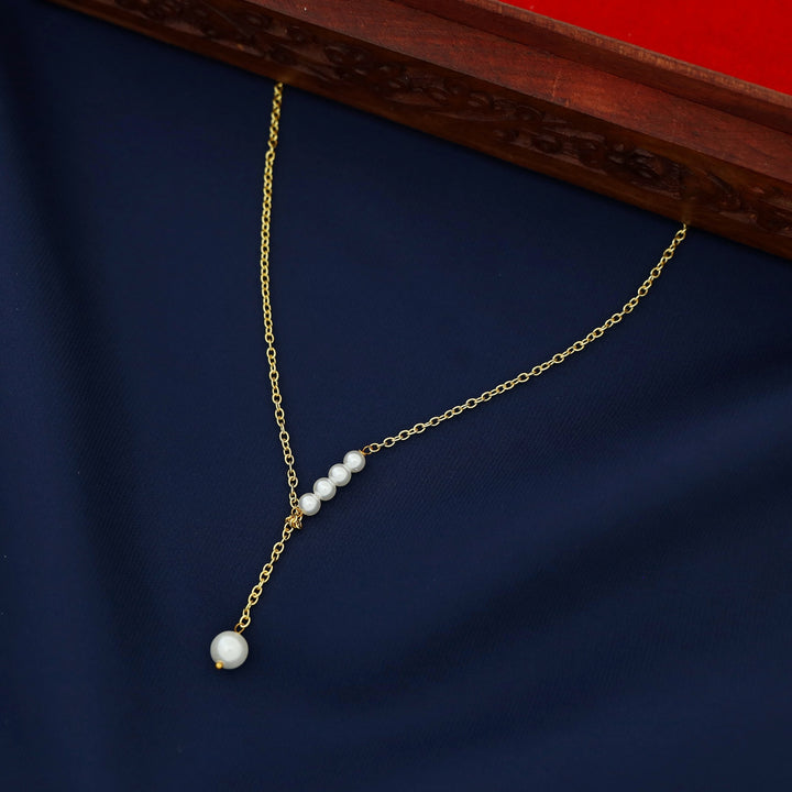 Eisha Golden Chain Pearl Neckpiece