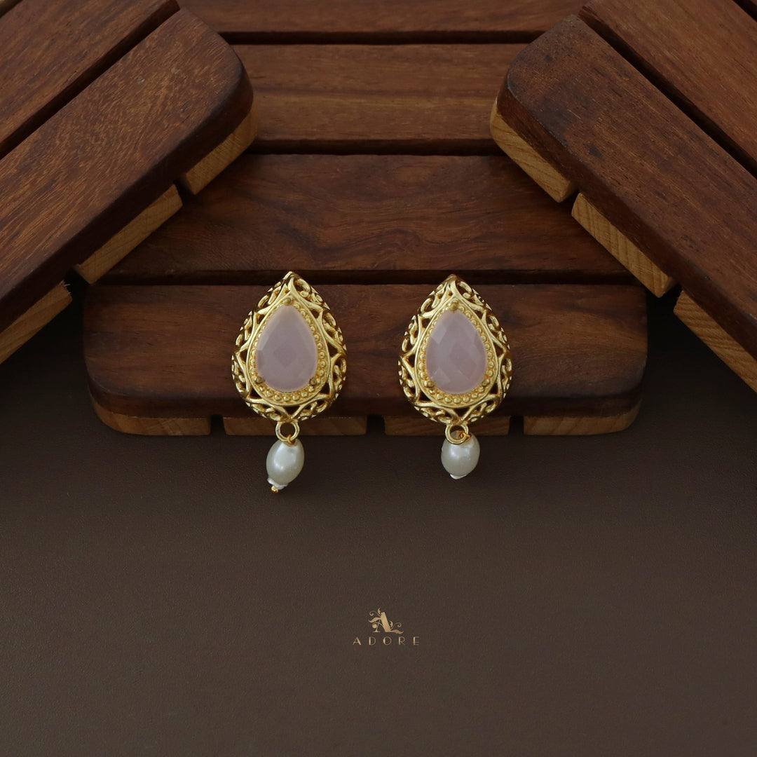 Penta Dew Drop Glossy Pearl Neckpiece with Earring