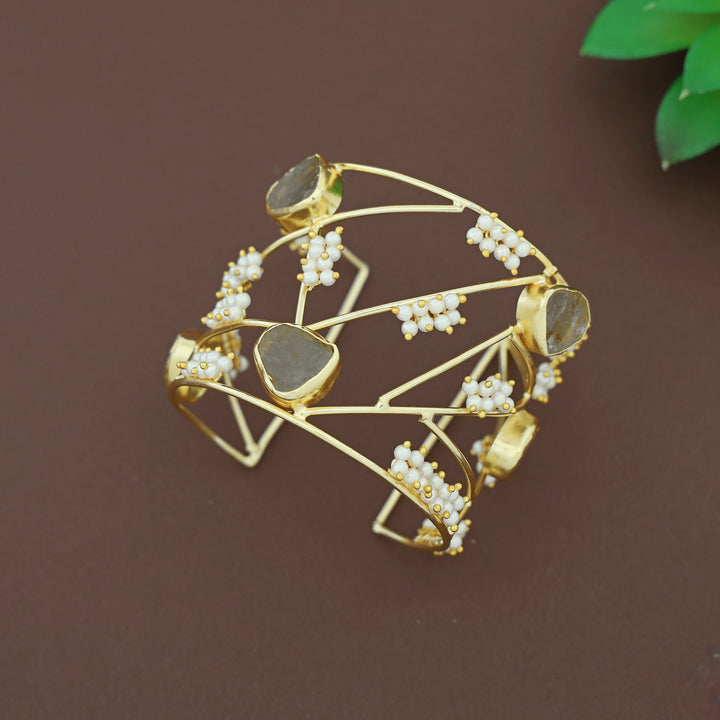 Golden 5 Raw Stone Cluster Pearl Bangle