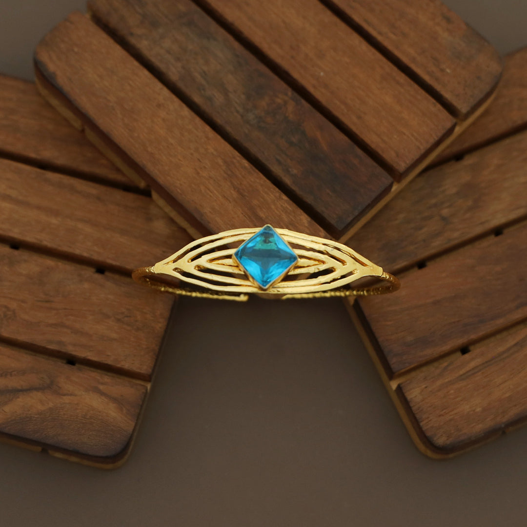 Golden Textured Diamond Glossy Stone Bangle