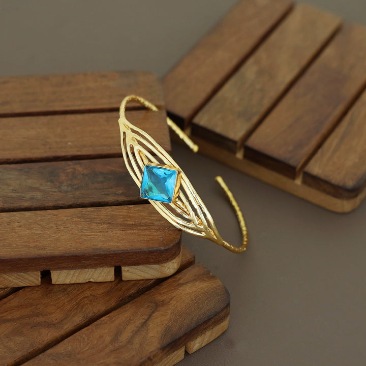 Golden Textured Diamond Glossy Stone Bangle