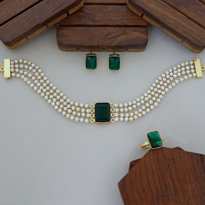 Elegant Pearl Choker Combo Set