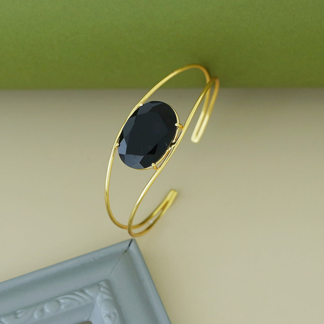 Disha Golden 2 Layer Claw Oval Stone Bangle