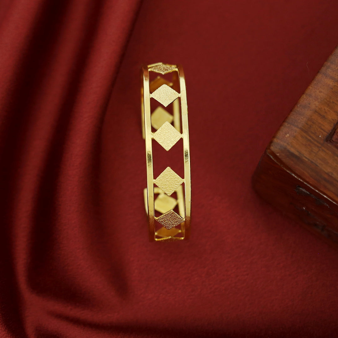 Diksha Golden 2 Layer Textured Diamond Bangle