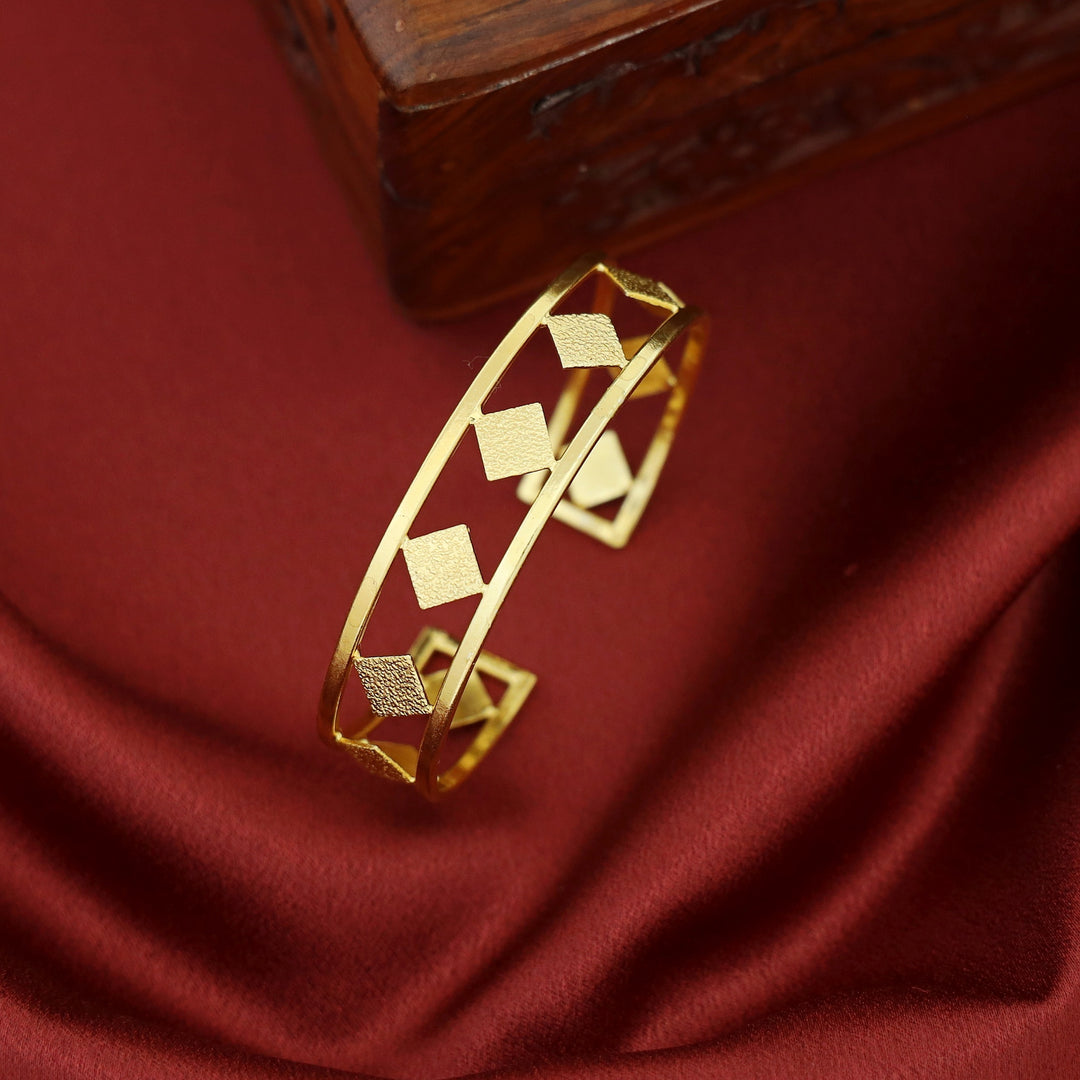 Diksha Golden 2 Layer Textured Diamond Bangle