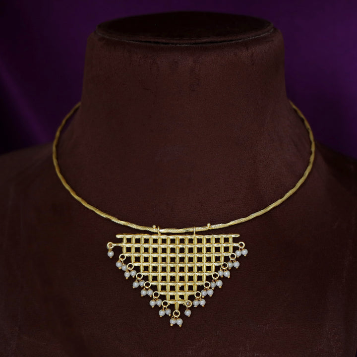 Sukhwinder Golden Triangle Pearl Hammered Neck Cuff