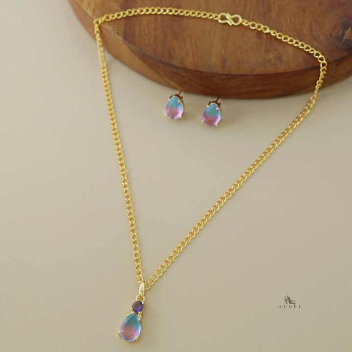 Elara Glossy Claw Round Drop Short Neckpiece with Stud
