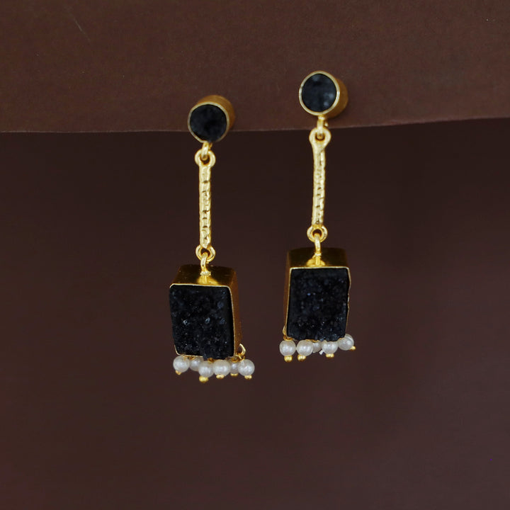 Mira Mini Circle Pendulum Rectangle Druzy Pearl Earring