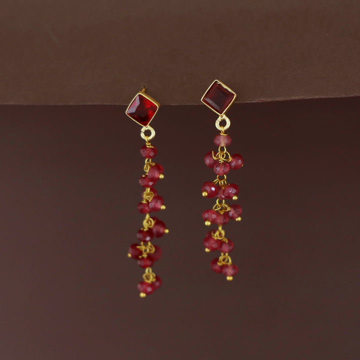 Hanita Diamond Glossy Bunch Beaded Earring