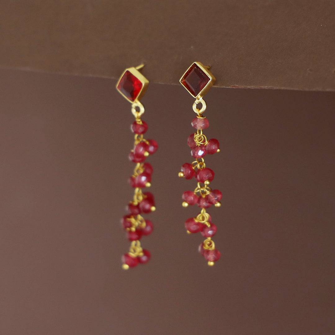 Hanita Diamond Glossy Bunch Beaded Earring