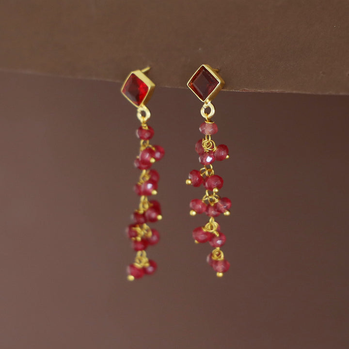 Hanita Diamond Glossy Bunch Beaded Earring