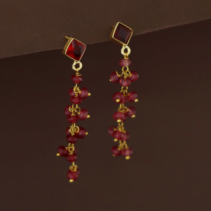 Hanita Diamond Glossy Bunch Beaded Earring