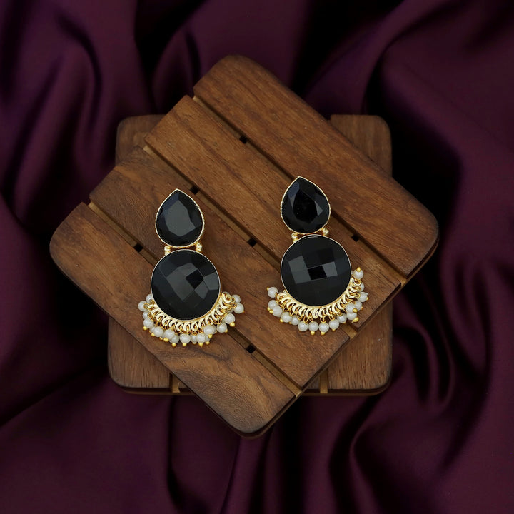 Tilak Drop Circle Raw + Glossy Stone Cluster Pearl Earring