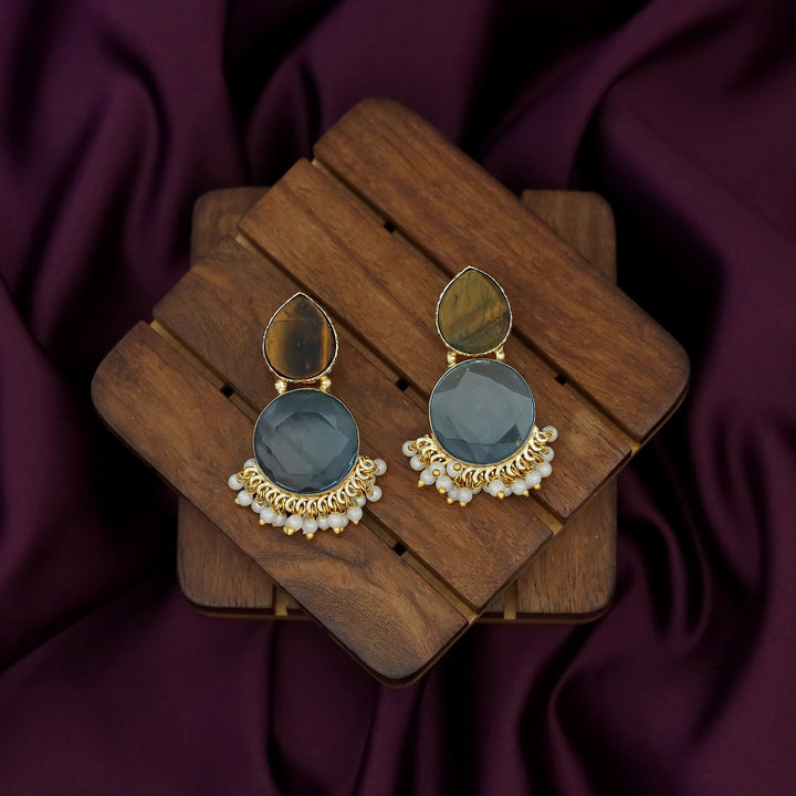 Tilak Drop Circle Raw + Glossy Stone Cluster Pearl Earring