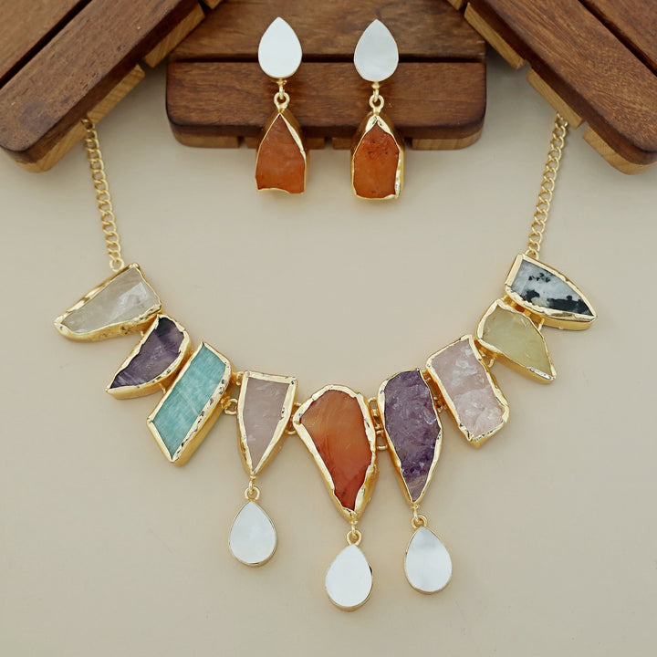 Augusta MOP + Dyed + Raw Stone Short Neckpiece With Earring