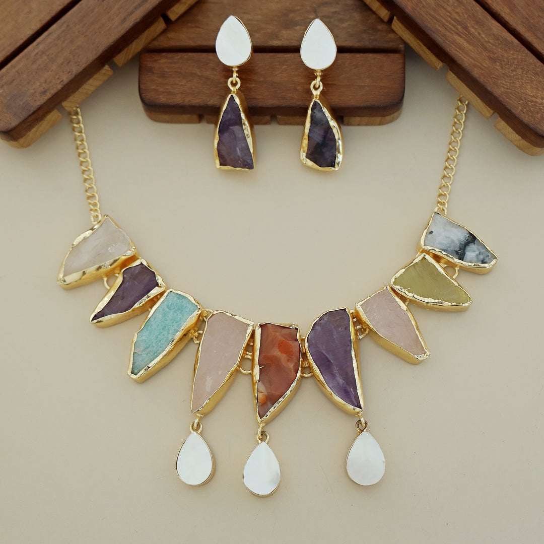 Augusta MOP + Dyed + Raw Stone Short Neckpiece With Earring
