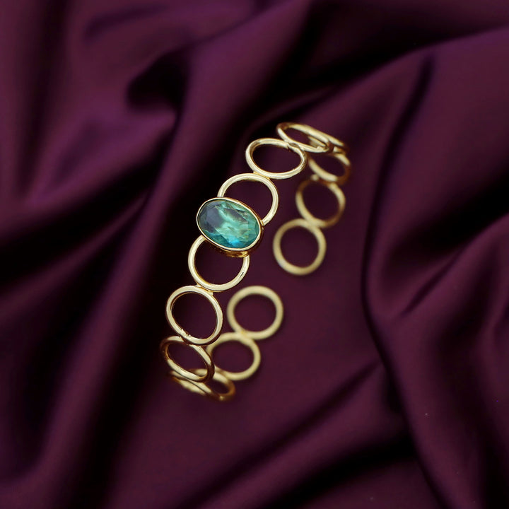 Doyel Golden Circle Oval Glossy Stone Bangle