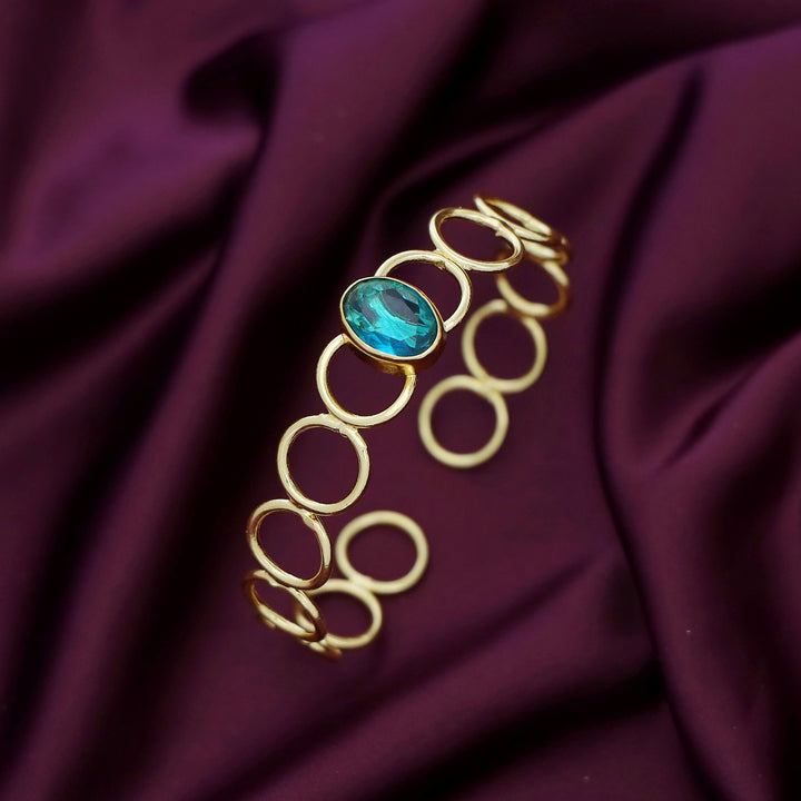 Doyel Golden Circle Oval Glossy Stone Bangle