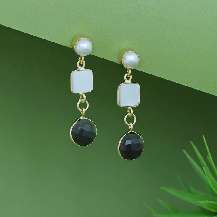 Renosa MOP + Glossy Pearl Earring