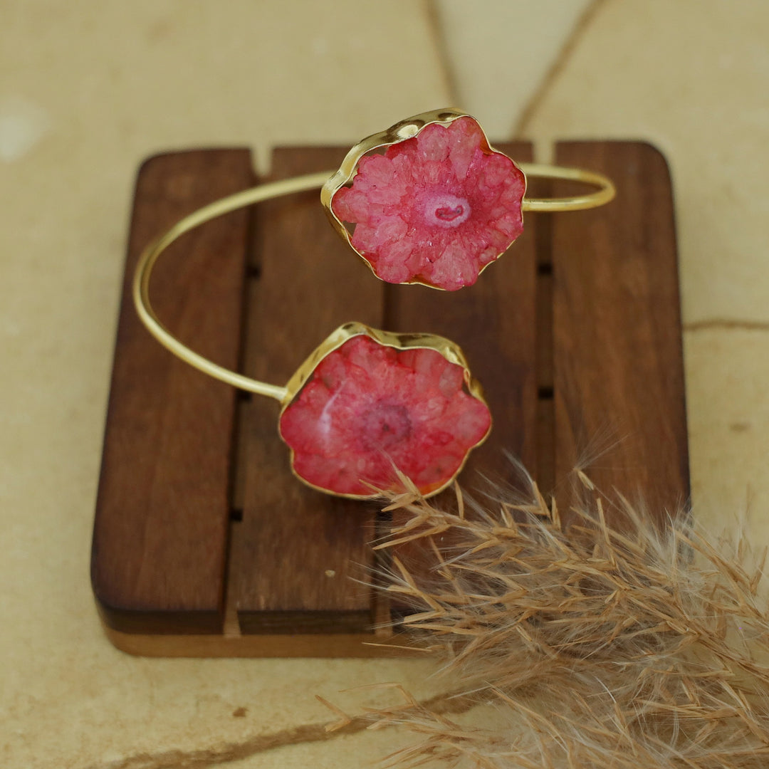 Hem Dual Solar Agate Bangle