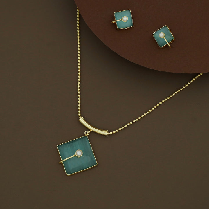 Catalina Diamond Pearl Short Neckpiece With Earring