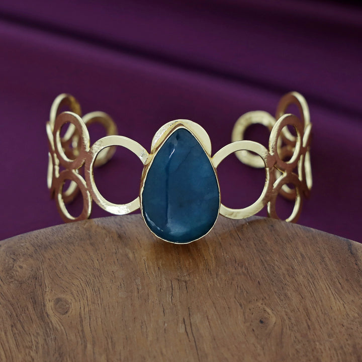 Misty Golden Circle Dew Drop Bangle