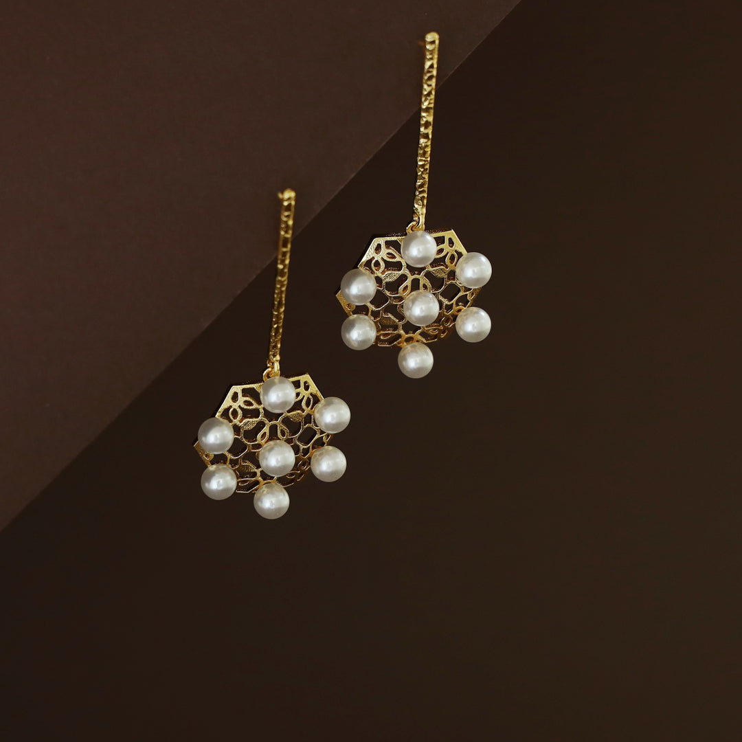 Jennett Hammered Stick Hexagon Pearl Earring