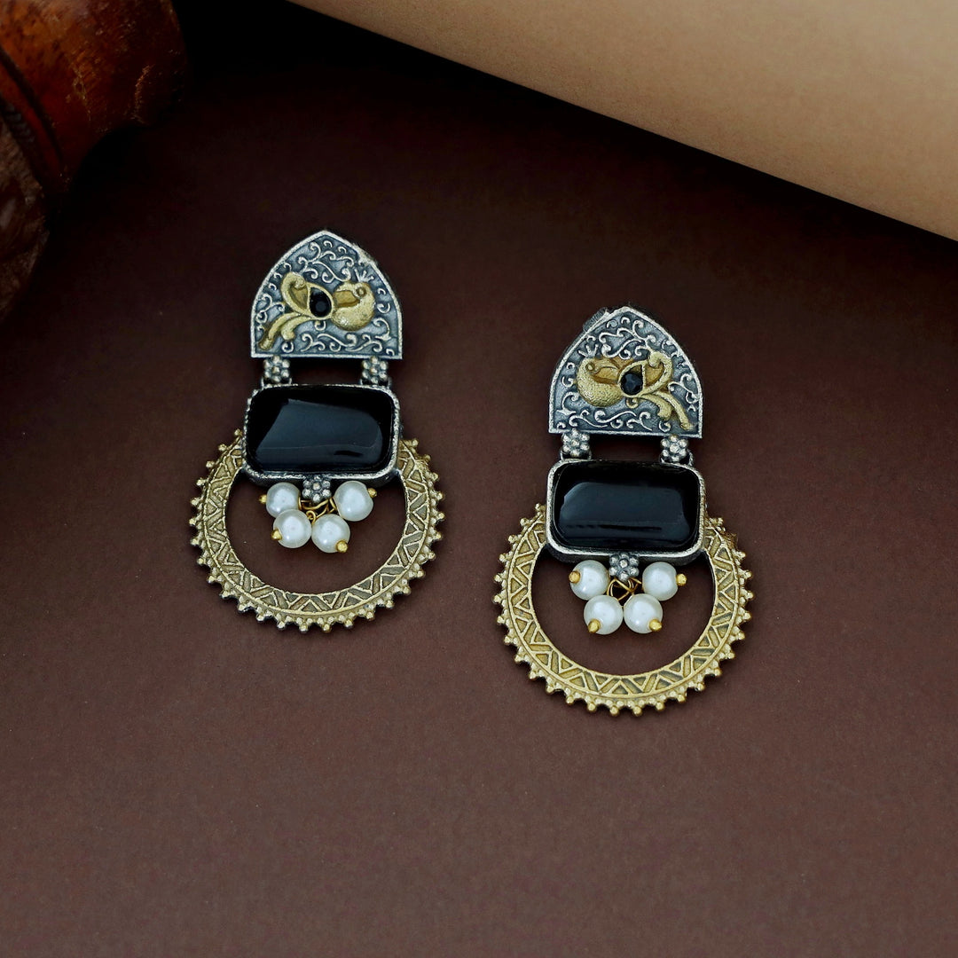 Xavia Dual Tone Pearl Rectangle Earring