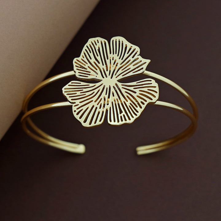 Ariana Golden Flower Bangle
