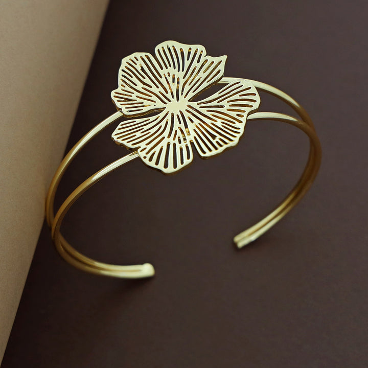 Ariana Golden Flower Bangle