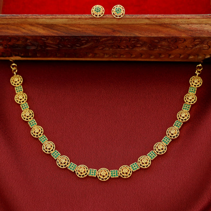 Golden Flower Suqare Short Neckpiece With Stud