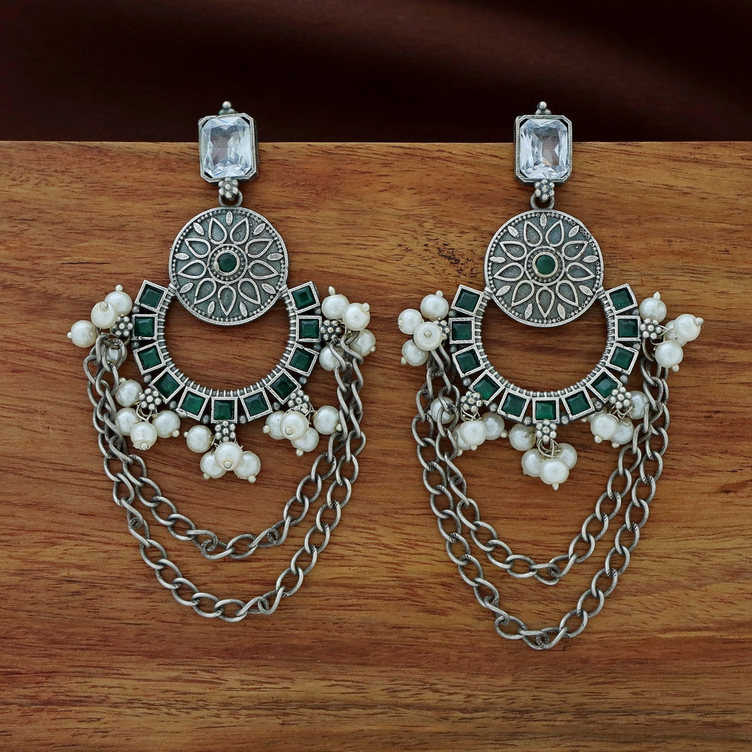 Famila Floral Pearl Chainy Earring