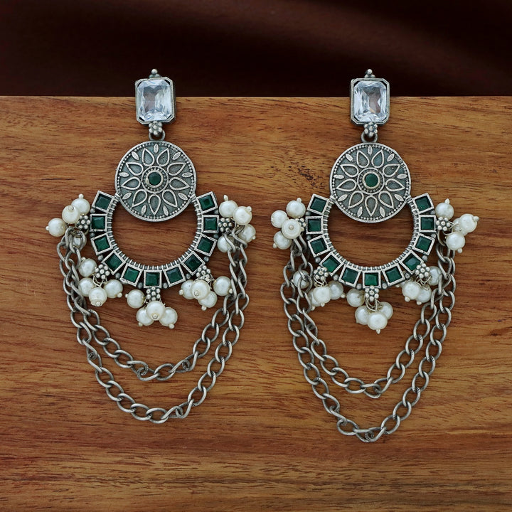 Famila Floral Pearl Chainy Earring