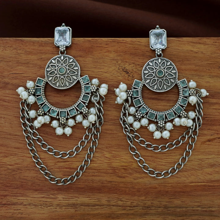 Famila Floral Pearl Chainy Earring