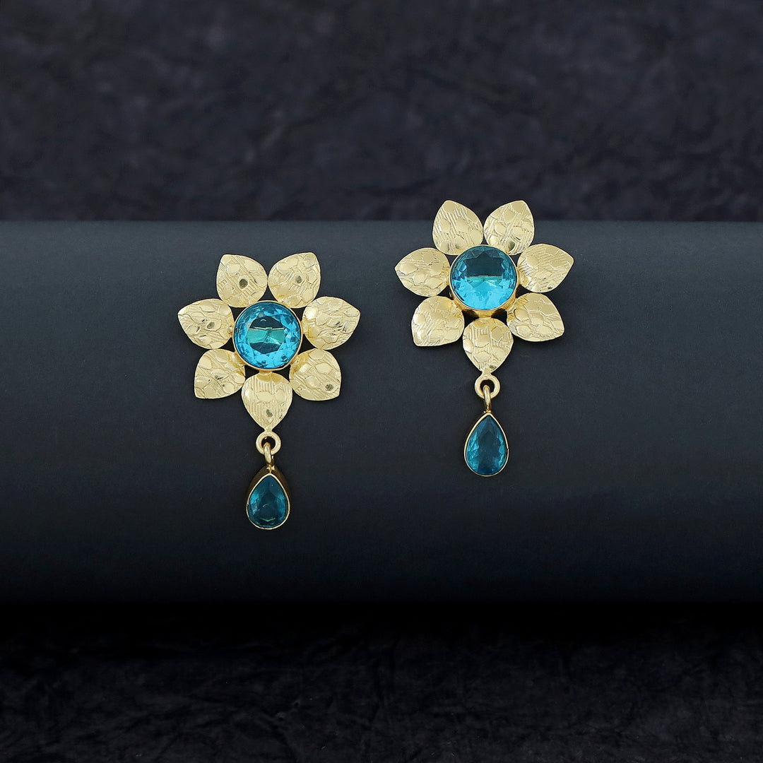 Gloriya Golden Textured Glossy Stone Flower Earring
