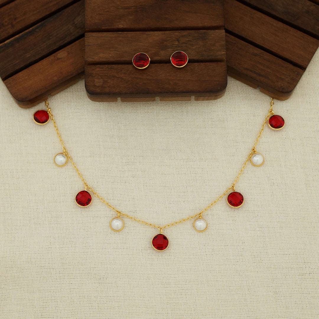 Mihaara Pearl Neckpiece With Stud (Colour Option)